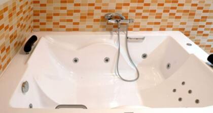 Valdebruna II and Gredos Houses