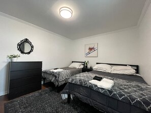 Iron/ironing board, travel crib, WiFi, bed sheets