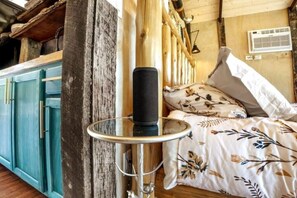 1 Schlafzimmer, Schreibtisch, Verdunkelungsvorhänge