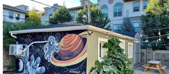 The Carriage House: Downtown, SLC! Clean & Fresh! Pets OK!