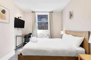 1 bedroom, iron/ironing board, WiFi, bed sheets - Le Sand & Stone Hôtel-Quartier des Spectacles (Montréal)