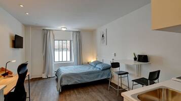 1 chambre, fer et planche Ă repasser, Wi-Fi, draps fournis