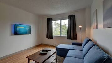 Téléviseur, bureau