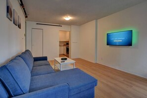 TV, studio