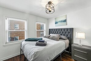 2 bedrooms, desk, iron/ironing board, free WiFi
