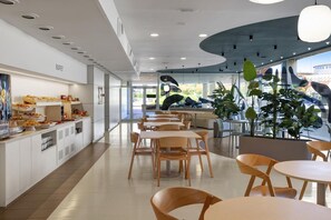 Dining - B&B Hotel Girona 3 (Salt)