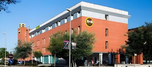 Exterior - B&B Hotel Girona 3 (Salt)