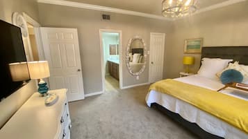 1 bedroom, desk, iron/ironing board, WiFi