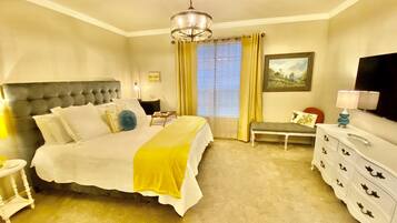 1 bedroom, desk, iron/ironing board, WiFi