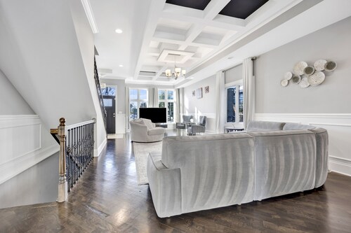 Lux Home in Chicago 7mins Downtown