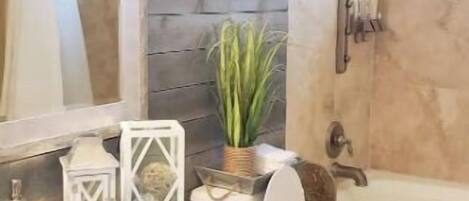 Asciugamani, sapone, shampoo