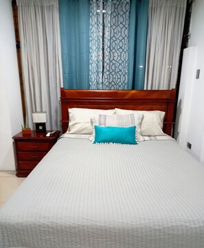 1 bedroom, iron/ironing board, free WiFi, bed sheets