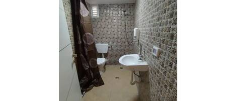 Towels, soap, shampoo