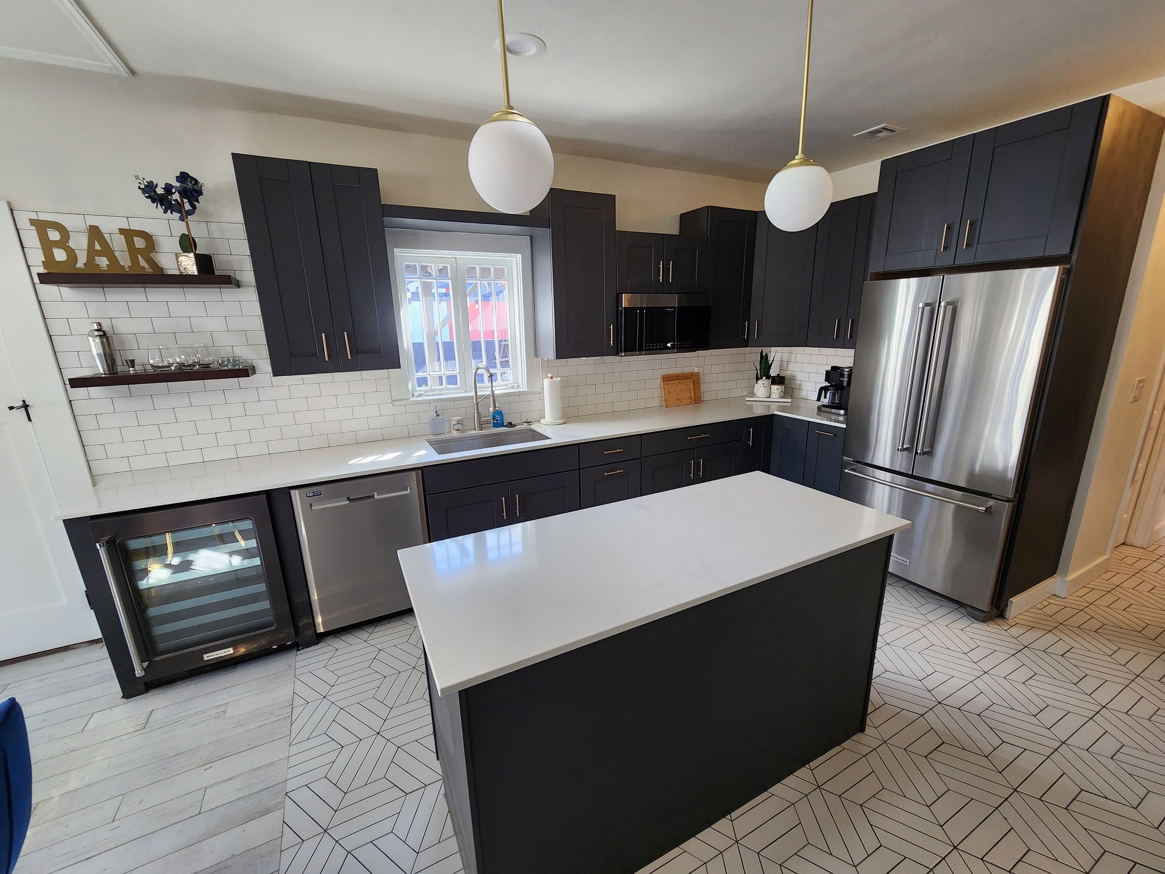 Fridge, microwave, oven, dishwasher