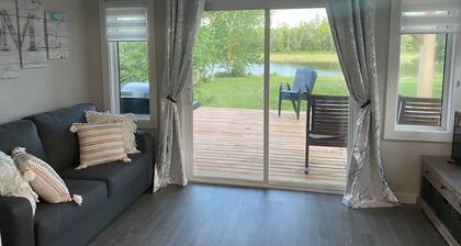 Newly renovated tiny house on the banks of the Caraquet River