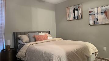 2 bedrooms, WiFi, bed sheets