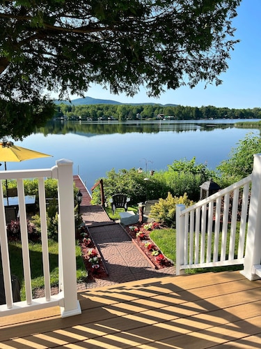 Cottage Tranquility family waterfront mountains