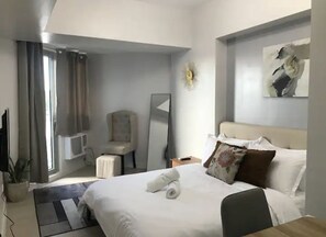 1 bedroom, WiFi - Fully Furnished Studio at Azure North (San Fernando)