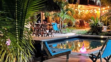 Outdoor pool, free pool cabanas, pool umbrellas
