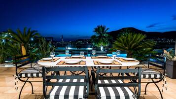 Villa | 7 habitaciones, escritorio y insonorización