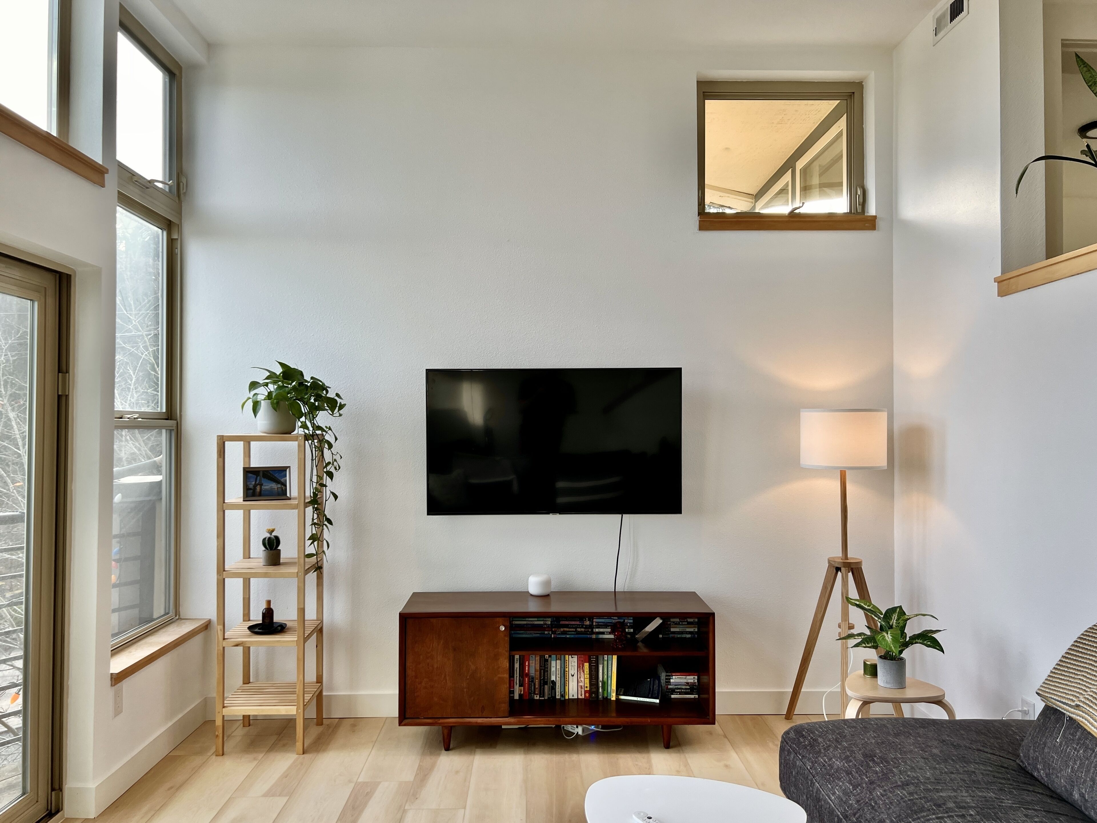 Modern condo with Mt Hood views near OHSU