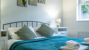 1 bedroom, laptop workspace, iron/ironing board, free WiFi