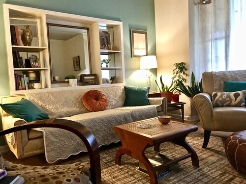 2 bedroom bungalow facing beautiful park