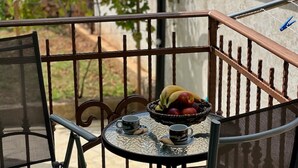 Hus (Two bedroom Holiday Home with Terrace) | Balkong