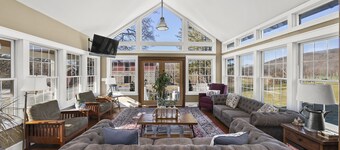 Historic farmhouse w/ private Catskill Creek access. Close to skiing and hiking.