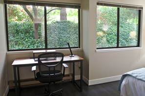 Interior - Spacious condo in downtown Bellevue (Bellevue)