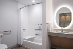 Free toiletries, hair dryer, towels, soap - Towneplace Suites By Marriott New Philadelphia (New Philadelphia)