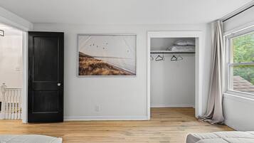 2 chambres, bureau, fer et planche à repasser, Wi-Fi gratuit