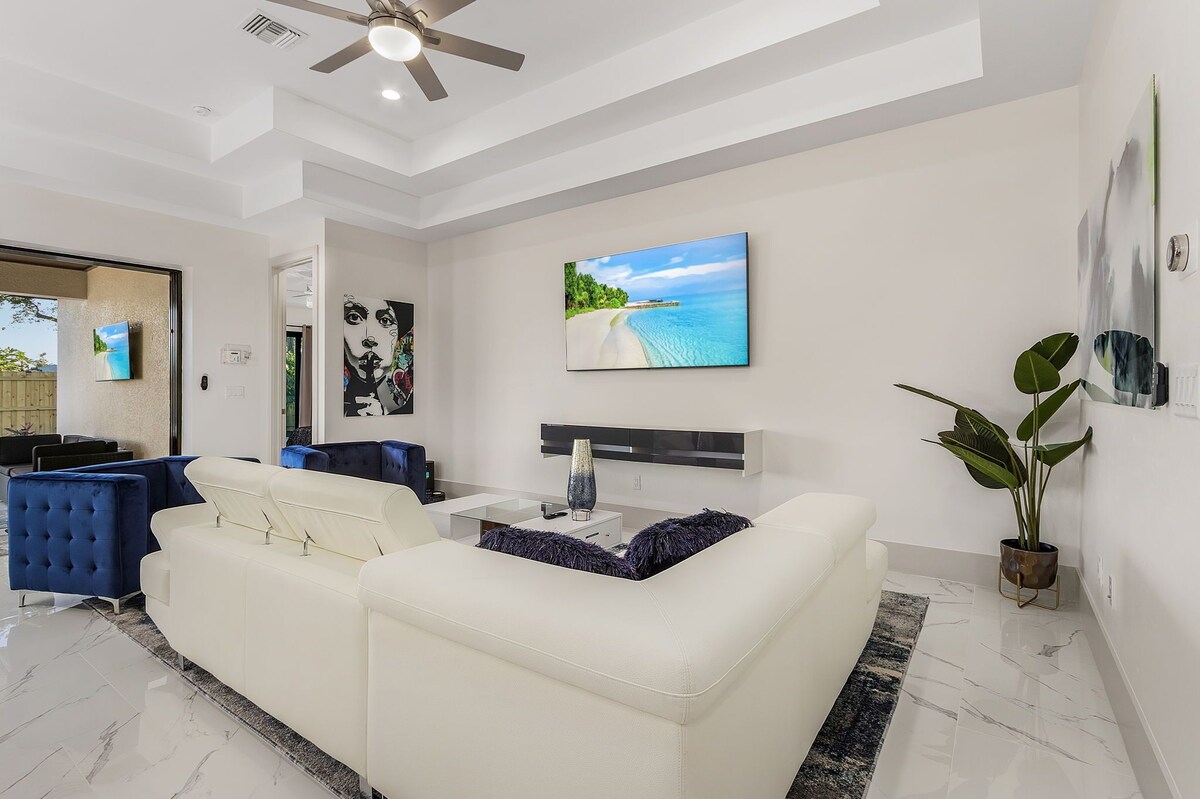 Photo 8 of New Villa! Close to the 🏖️! Heated Pool/Spa, Lanai, Grill, EV🔌! Two King beds!