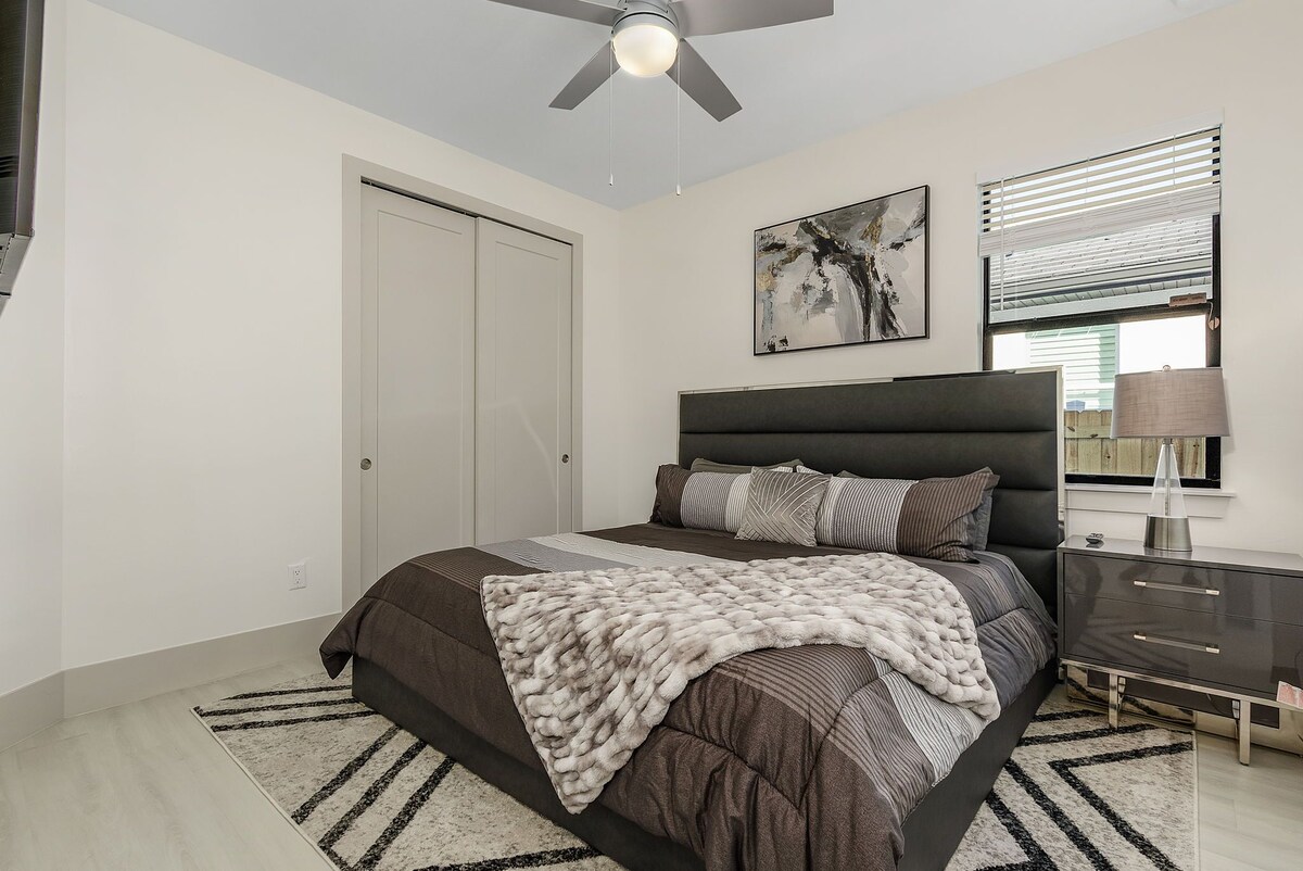 Photo 20 of New Villa! Close to the 🏖️! Heated Pool/Spa, Lanai, Grill, EV🔌! Two King beds!