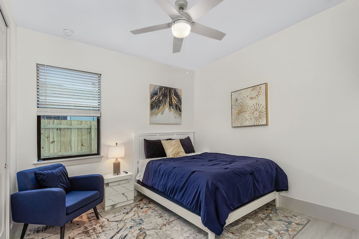 Photo 23 of New Villa! Close to the 🏖️! Heated Pool/Spa, Lanai, Grill, EV🔌! Two King beds!