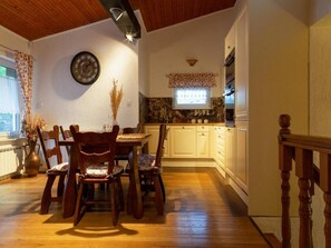 House (Two Bedroom Holiday Home with Terrace) | Dining room