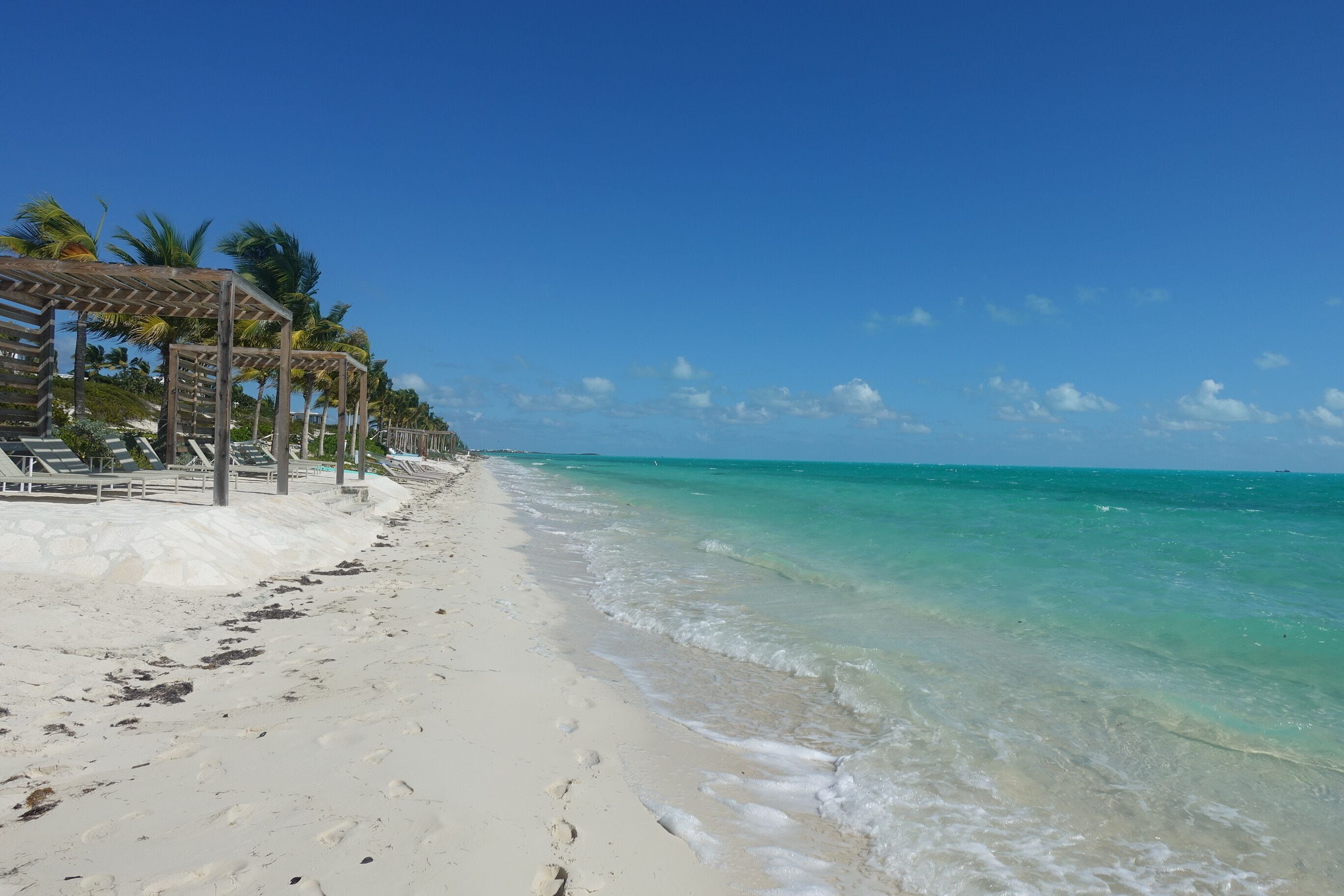 沙滩椅、沙滩毛巾