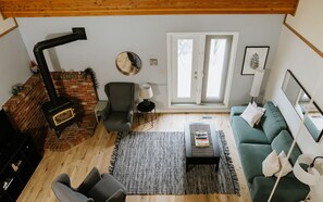 Smart TV, fireplace, table football