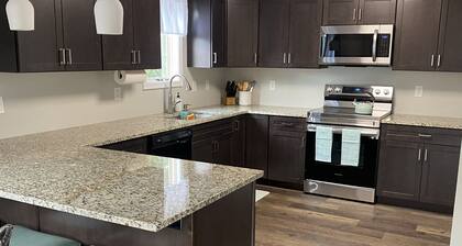 2 Separate Units in one Building w/ Private Entrances and Parking