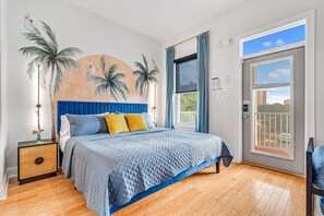 4 bedrooms, desk, iron/ironing board, travel cot