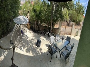 Outdoor dining - Holiday Home Lupita 2 - Two bedroom Holiday Home with Terrace (Vinjerac)