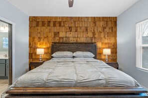 6 habitaciones, tabla de planchar con plancha y cuna de viaje 