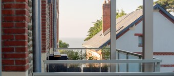 Appartement moderne proche de la mer en résidence