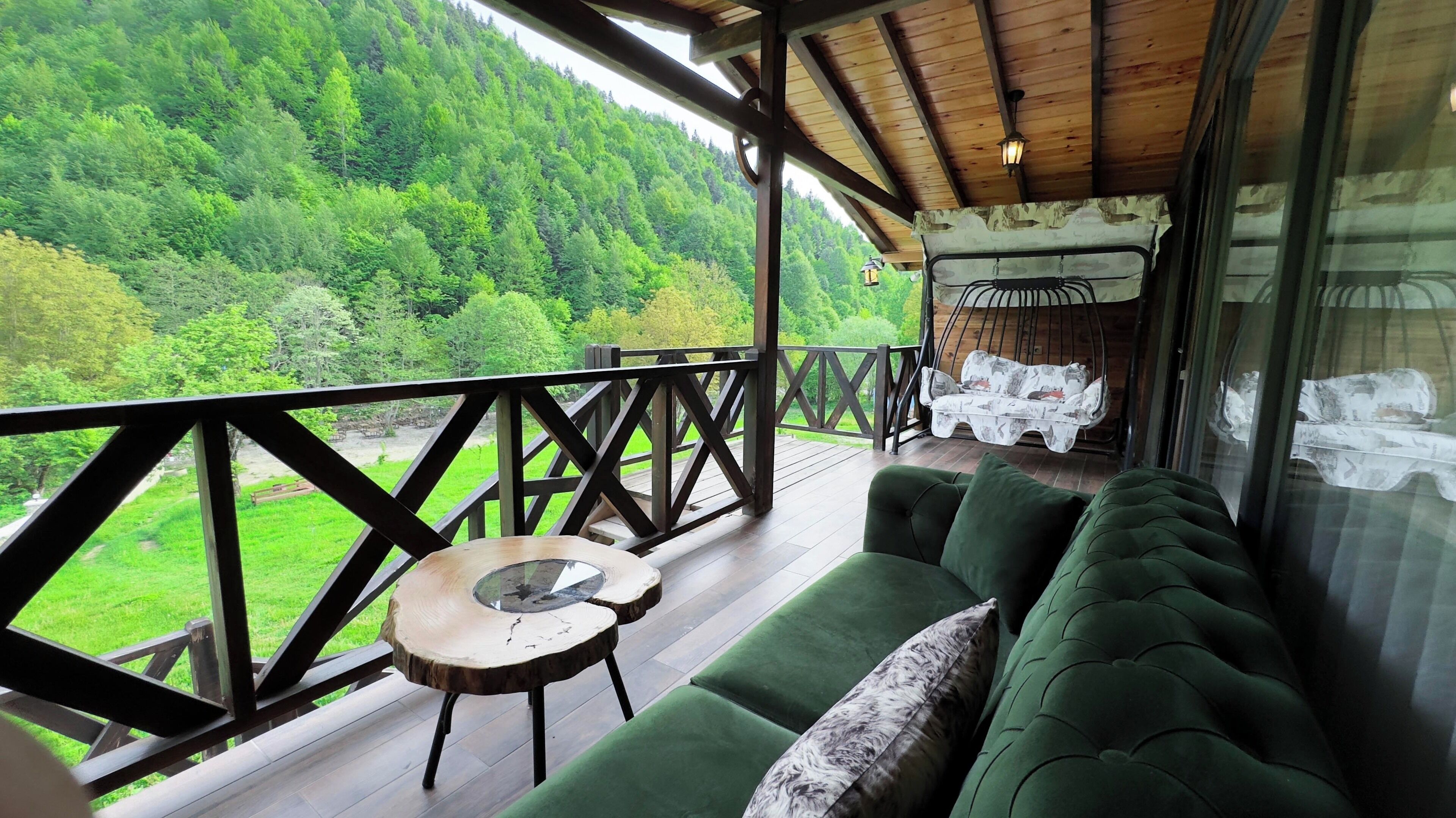 Business Chalet, 1 Double Bed with Sofa bed, Jetted Tub, Mountain View | Premium bedding, free WiFi, bed sheets