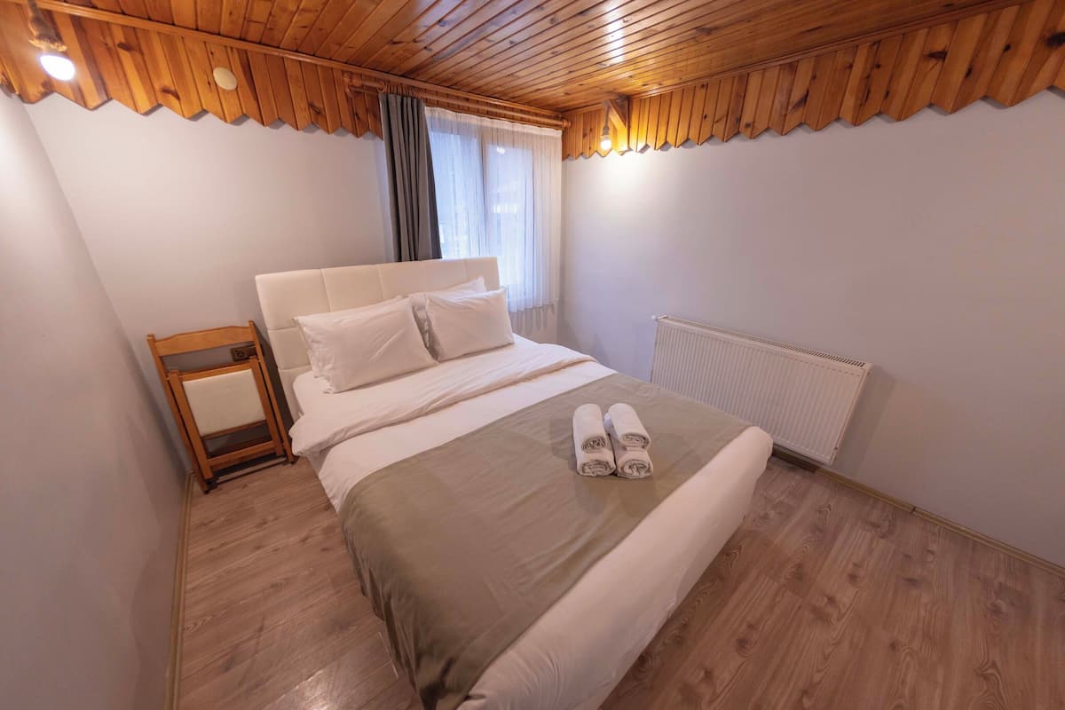 Premium bedding, free WiFi, bed sheets