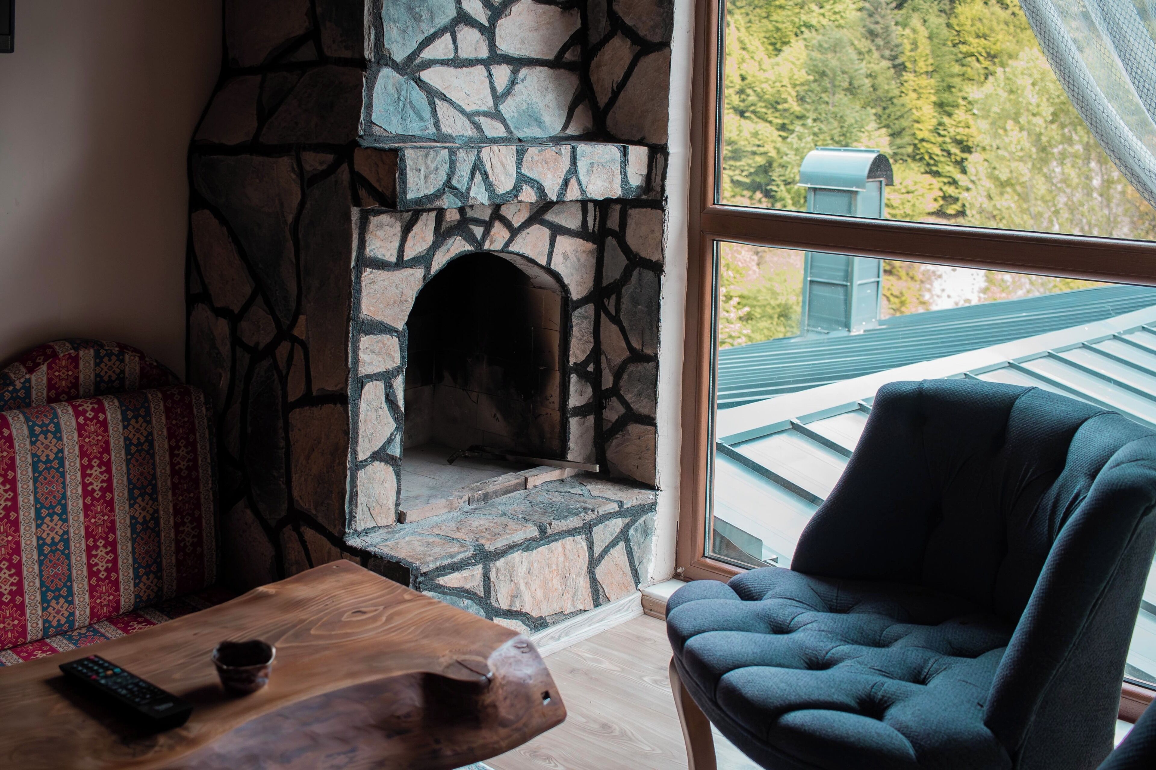 Business Chalet, 3 Bedrooms, Fireplace, Mountain View | Premium bedding, free WiFi, bed sheets