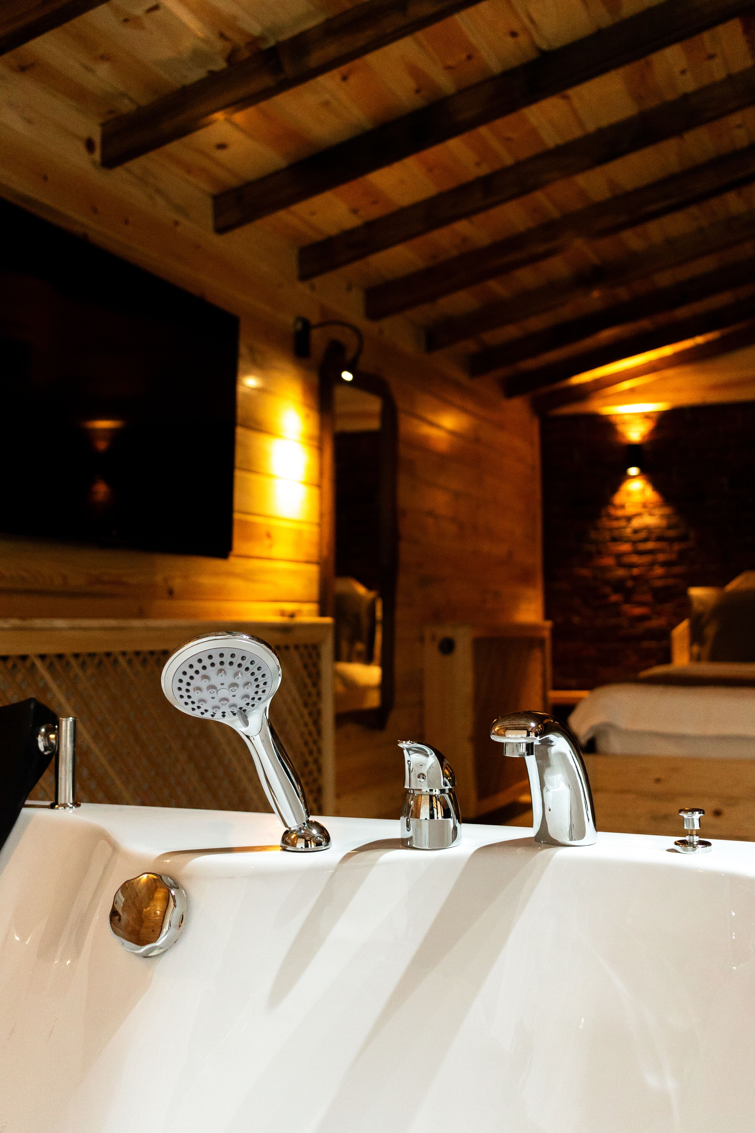 Business Chalet, 1 Double Bed with Sofa bed, Jetted Tub, Mountain View | Premium bedding, free WiFi, bed sheets