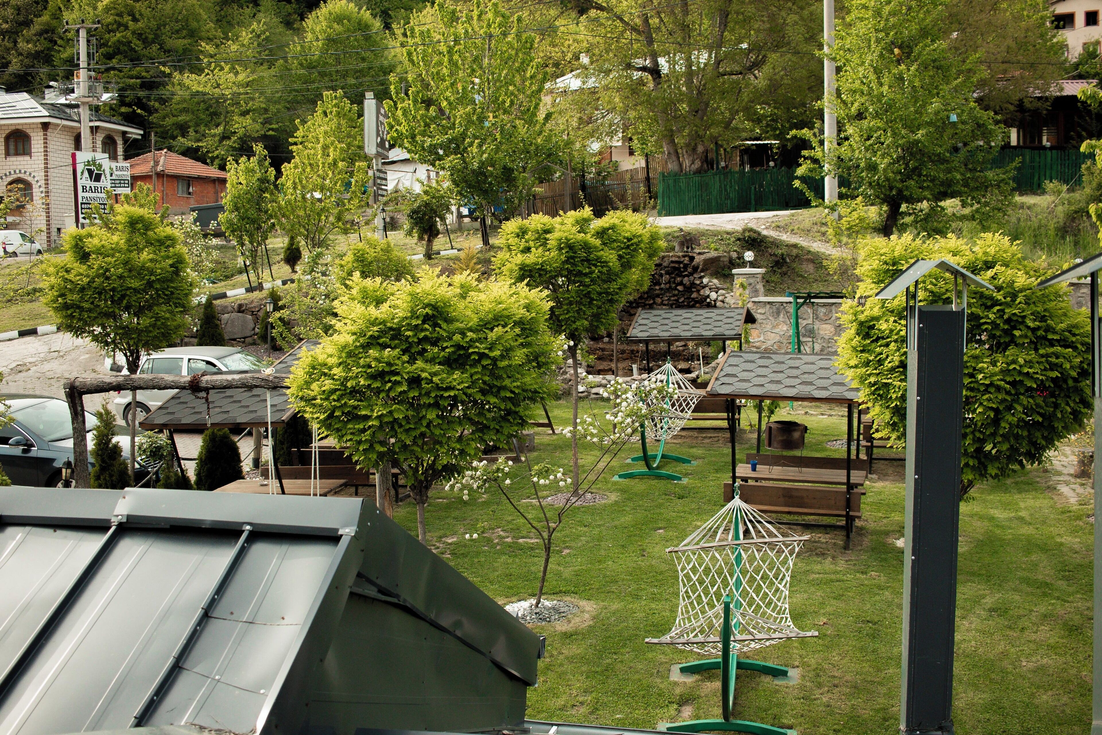 Business Chalet, 3 Bedrooms, Fireplace, Mountain View | Premium bedding, free WiFi, bed sheets