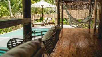 Luxury Cabin | Terrace/patio