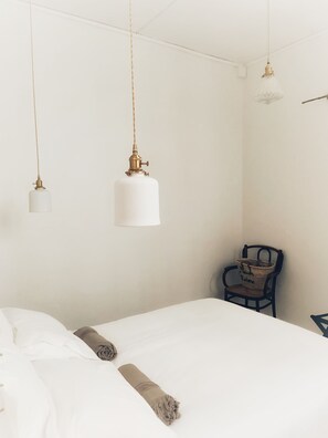Habitació | Caixa forta a l'habitació, escriptori, wifi gratuïta i roba de llit 